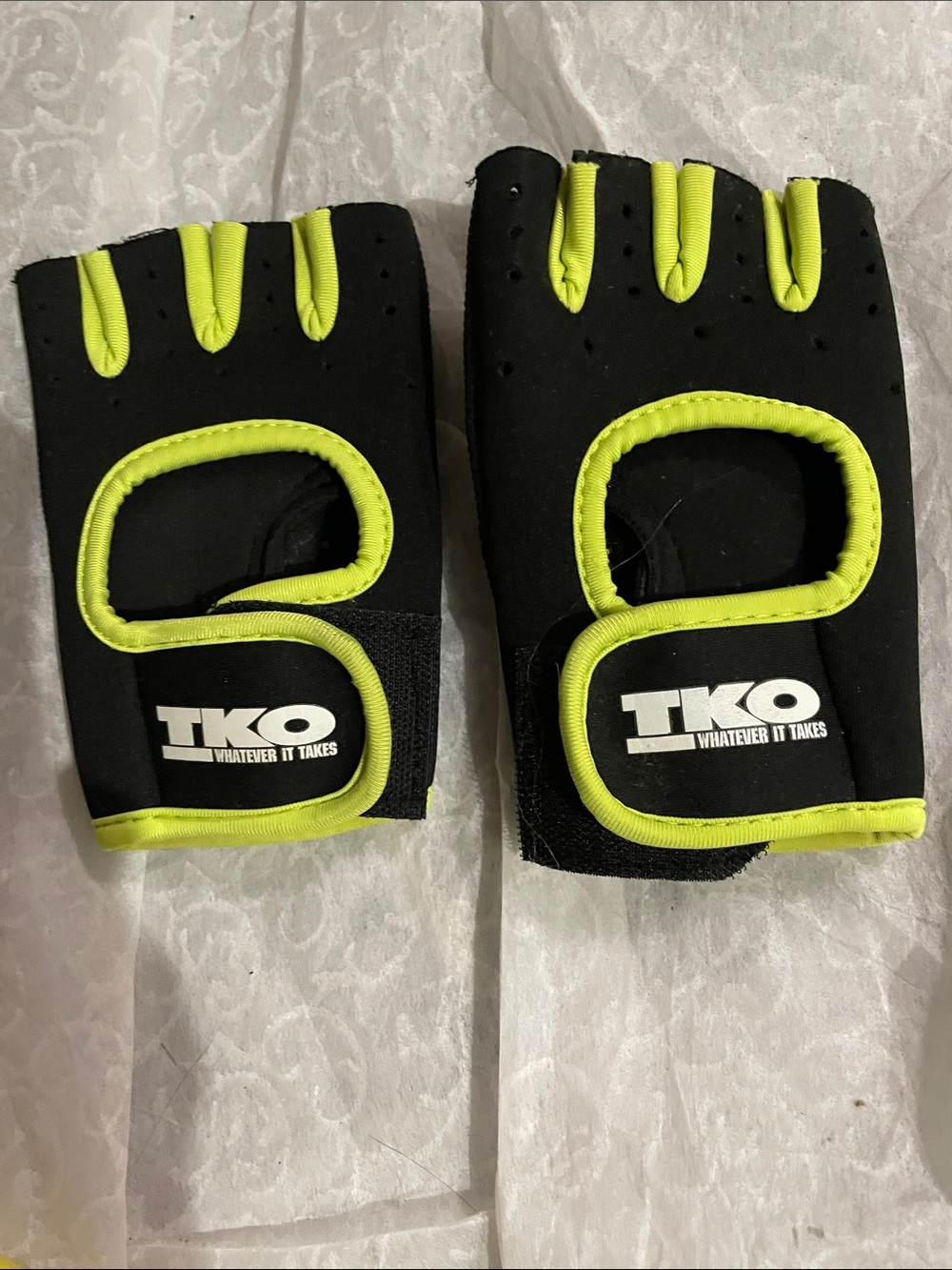TKO Fingerless Workout Mitts - Black & Neon Yellow